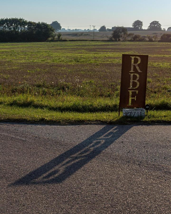 Bed and Breakfast Red Bird Farm Ystad Exteriér fotografie