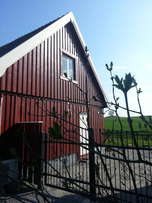 Bed and Breakfast Red Bird Farm Ystad Exteriér fotografie