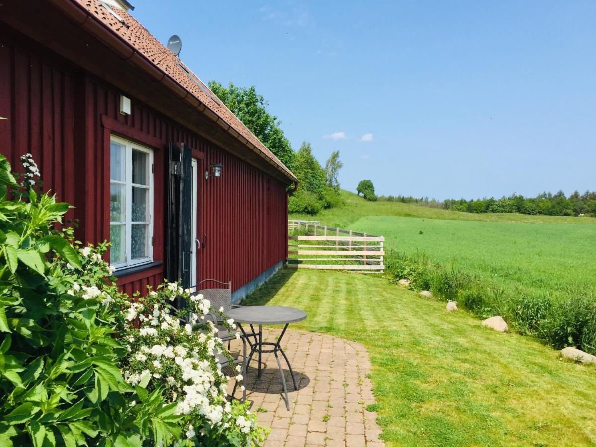 Bed and Breakfast Red Bird Farm Ystad Exteriér fotografie